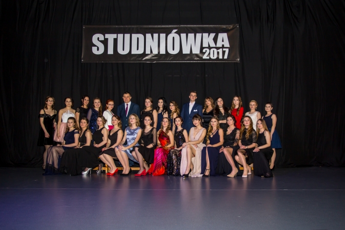 Studniówka II Liceum Ogólnokształcącego w Elblągu 2017 (+Zdjęcia)