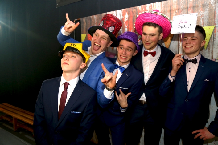 Studniówka II Liceum Ogólnokształcącego w Elblągu A.D. 2018