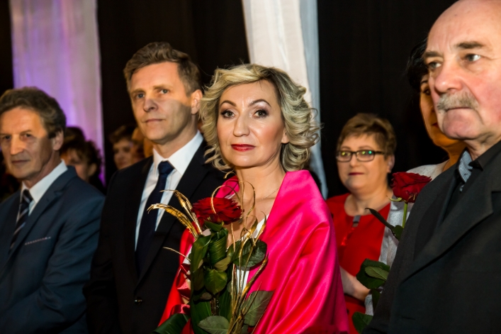 Studniówka III LO. Zobacz zdjęcia i film z balu