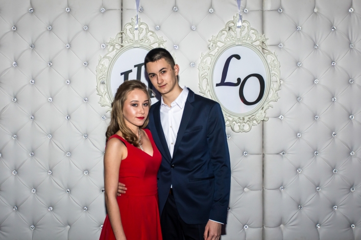 Studniówka III LO. Zobacz zdjęcia i film z balu