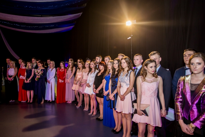 Studniówka IV Liceum Ogólnokształcącego w Elblągu 2017 (+Zdjęcia)