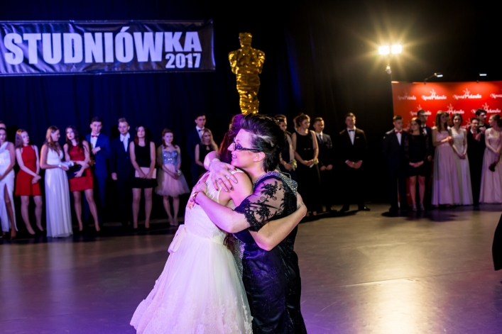 Studniówka IV Liceum Ogólnokształcącego w Elblągu 2017 (+Zdjęcia)