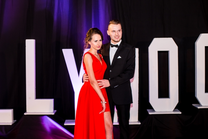 Studniówka IV Liceum Ogólnokształcącego w Elblągu 2017 (+Zdjęcia)