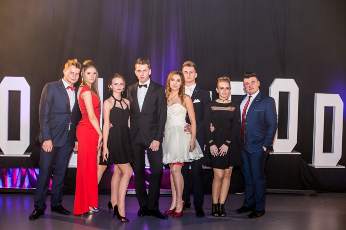 Studniówka IV Liceum Ogólnokształcącego w Elblągu 2017 (+Zdjęcia)