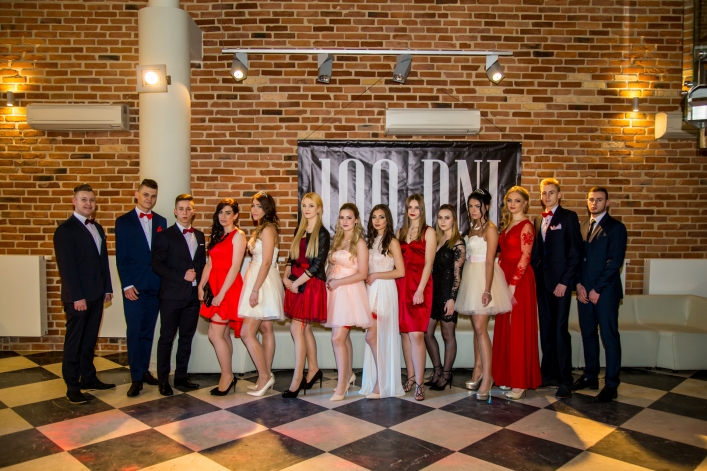 Studniówka w Zespole Szkół Ekonomicznych i Ogólnokształcących. (+Zdjęcia)  