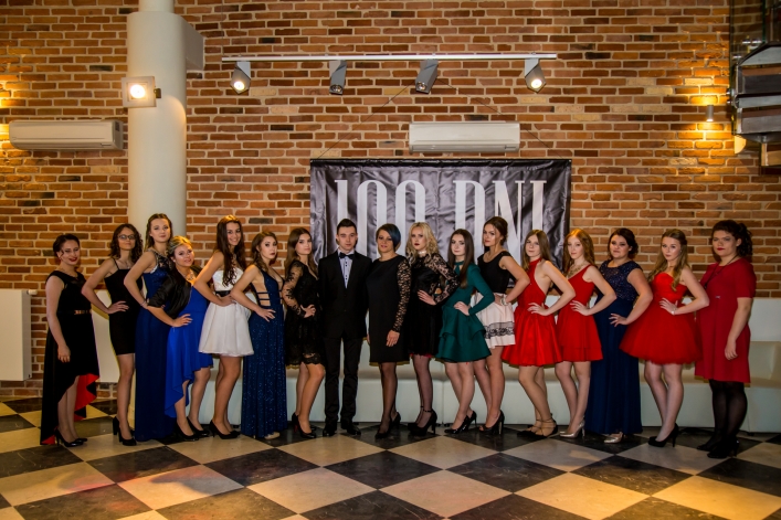 Studniówka w Zespole Szkół Ekonomicznych i Ogólnokształcących. (+Zdjęcia)  