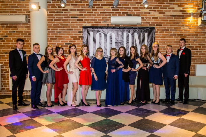 Studniówka w Zespole Szkół Ekonomicznych i Ogólnokształcących. (+Zdjęcia)  