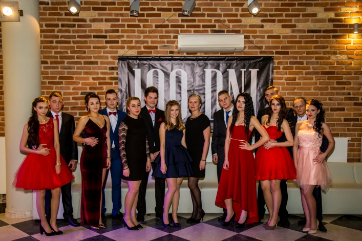 Studniówka w Zespole Szkół Ekonomicznych i Ogólnokształcących. (+Zdjęcia)  