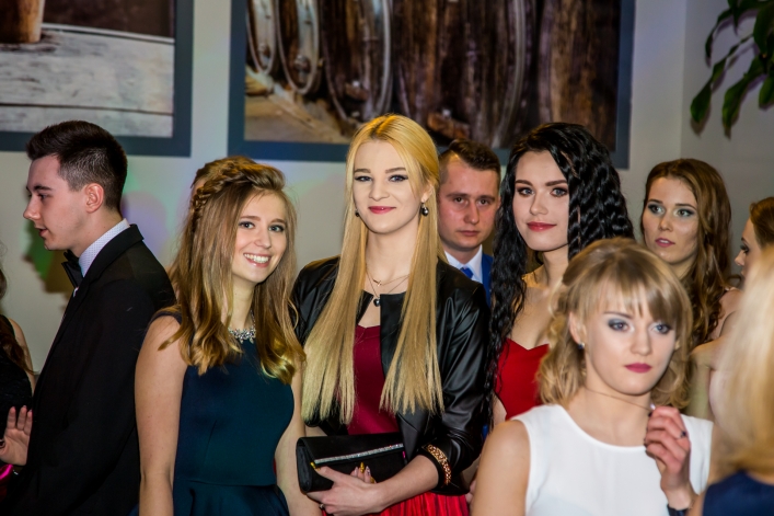 Studniówka w Zespole Szkół Ekonomicznych i Ogólnokształcących. (+Zdjęcia)  