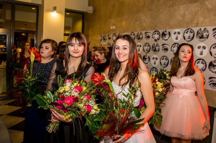 Studniówka w Zespole Szkół Ekonomicznych i Ogólnokształcących. (+Zdjęcia)  