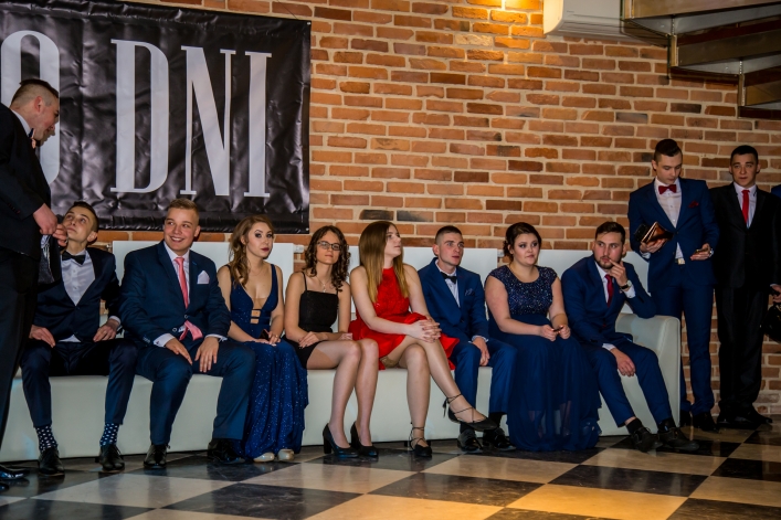 Studniówka w Zespole Szkół Ekonomicznych i Ogólnokształcących. (+Zdjęcia)  