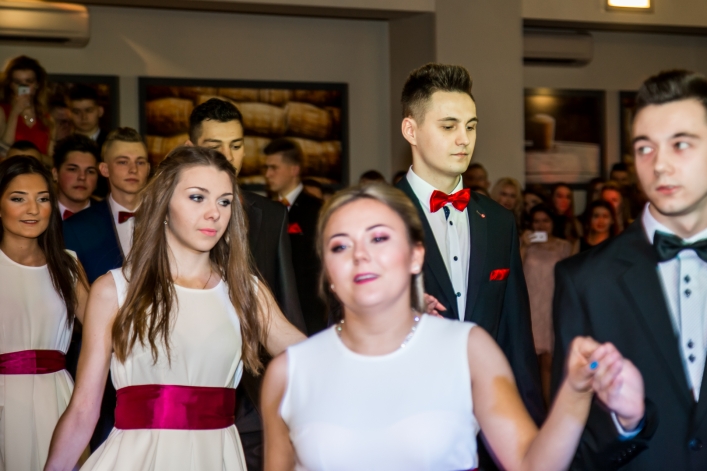 Studniówka w Zespole Szkół Ekonomicznych i Ogólnokształcących. (+Zdjęcia)  