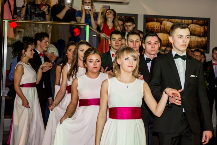 Studniówka w Zespole Szkół Ekonomicznych i Ogólnokształcących. (+Zdjęcia)  
