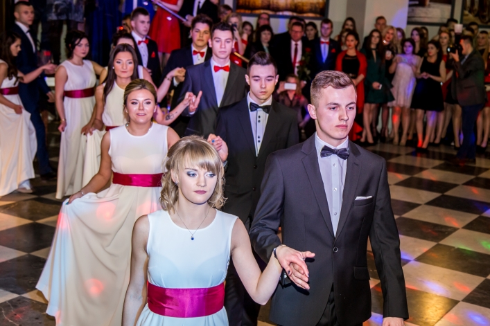 Studniówka w Zespole Szkół Ekonomicznych i Ogólnokształcących. (+Zdjęcia)  