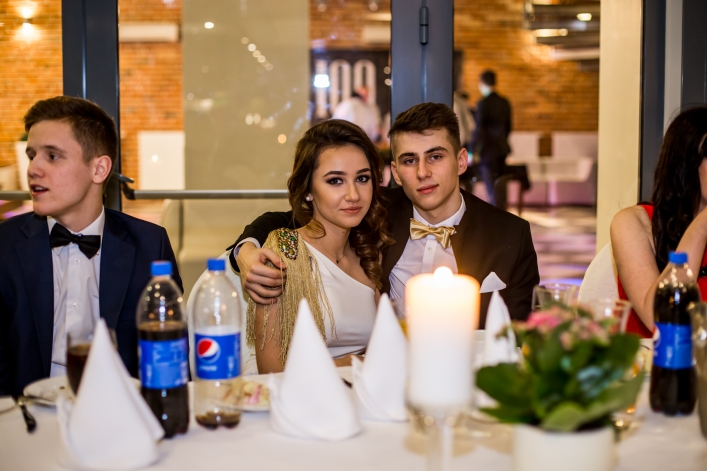 Studniówka w Zespole Szkół Ekonomicznych i Ogólnokształcących. (+Zdjęcia)  