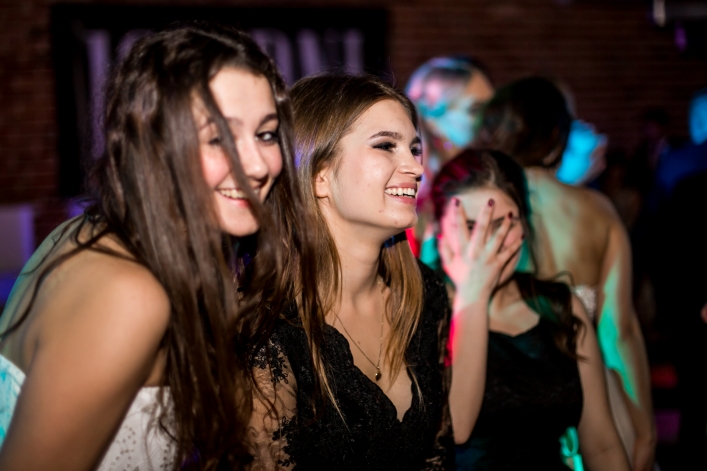 Studniówka w Zespole Szkół Ekonomicznych i Ogólnokształcących. (+Zdjęcia)  
