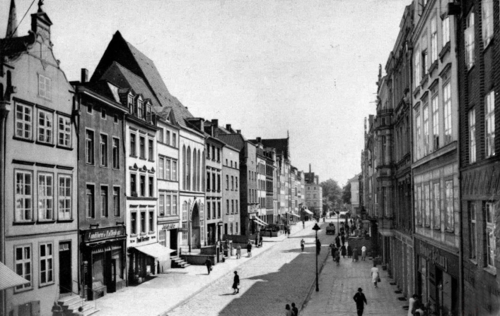 Studzienna 34: kiedyś wytwórnia organów, dziś klinika medycyny estetycznej