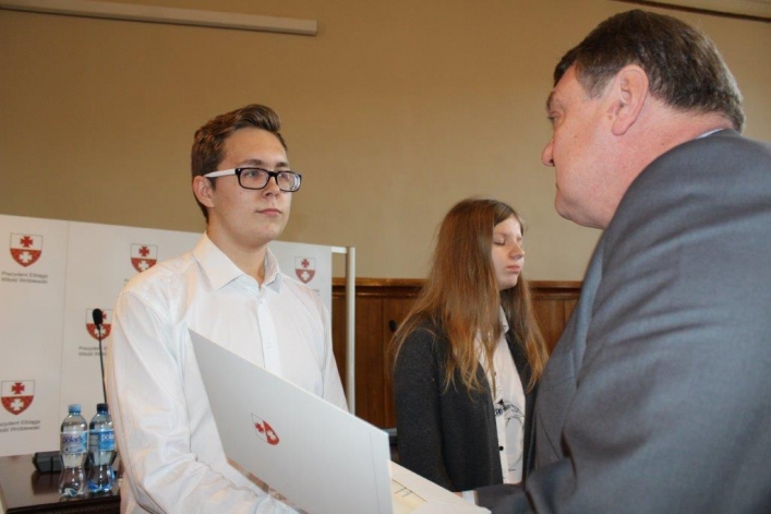 Stypendia prezydenta Elbląga dla gimnazjalistów. Zobacz, kto je otrzymał (+ zdjęcia)