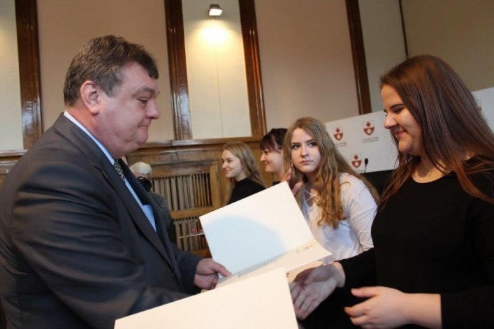 Stypendia prezydenta Elbląga dla gimnazjalistów. Zobacz, kto je otrzymał (+ zdjęcia)