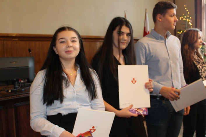 Stypendia prezydenta Elbląga dla gimnazjalistów. Zobacz, kto je otrzymał (+ zdjęcia)