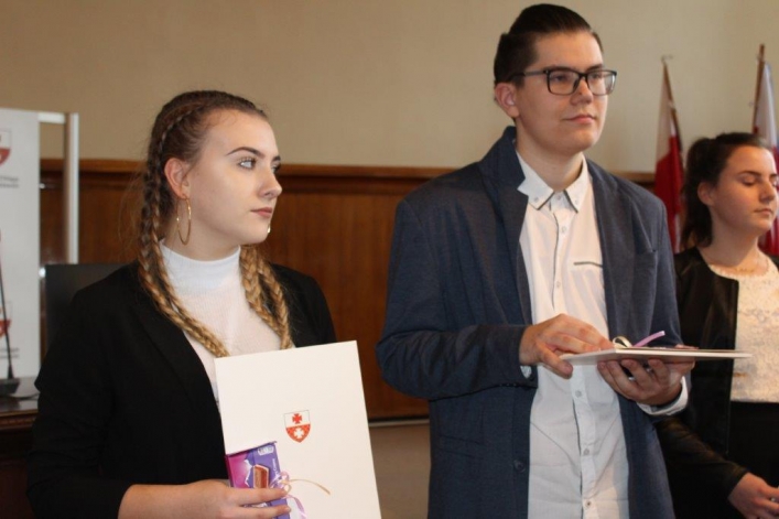 Stypendia prezydenta Elbląga dla gimnazjalistów. Zobacz, kto je otrzymał (+ zdjęcia)