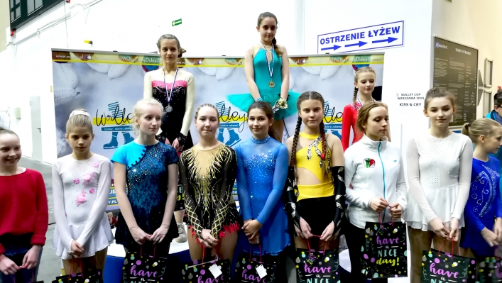 Sukcesy elbląskich łyżwiarek podczas warszawskiego „Walley Cup”,