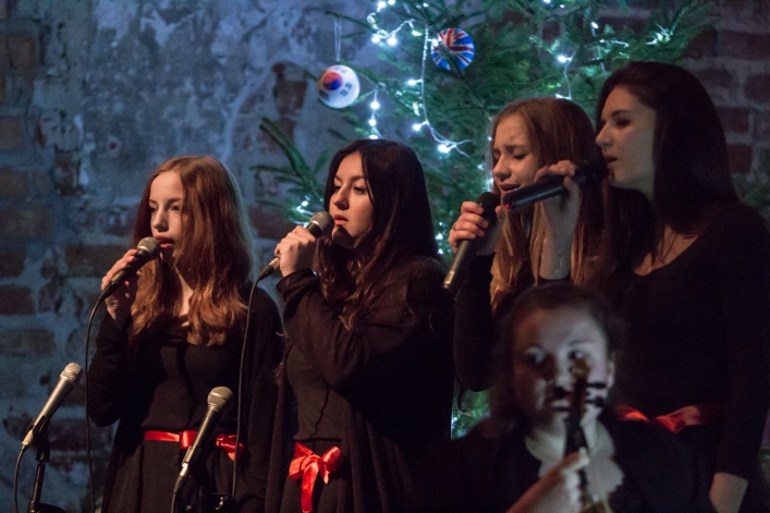 Świąteczny koncert młodych muzyków w Galerii EL