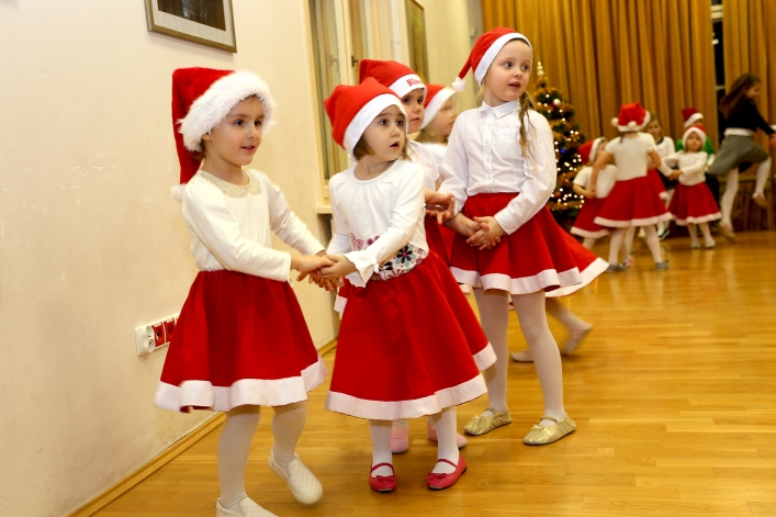 Świąteczny występ najmłodszych tancerzy MDK