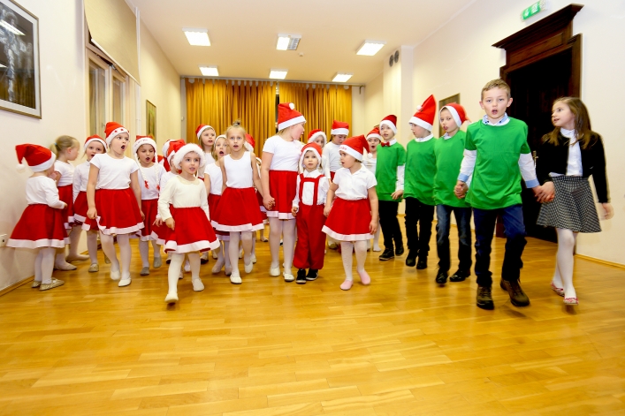 Świąteczny występ najmłodszych tancerzy MDK