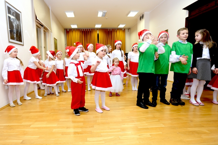 Świąteczny występ najmłodszych tancerzy MDK