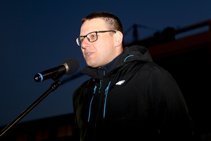 Światełko dla edukacji na Placu Kazimierza Jagiellończyka