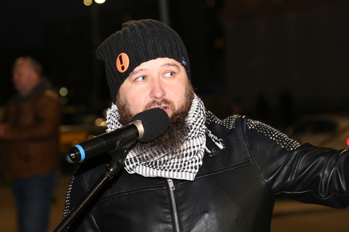 Światełko dla edukacji na Placu Kazimierza Jagiellończyka
