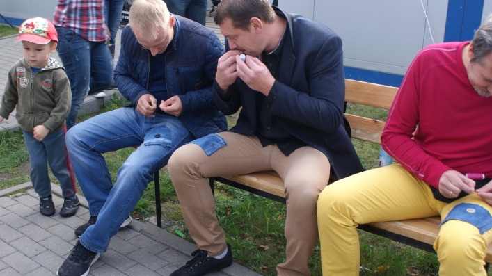 Szczudlarze, tatuaże, konkursy. Za nami festyn rodzinny w Szkole Podstawowej 6