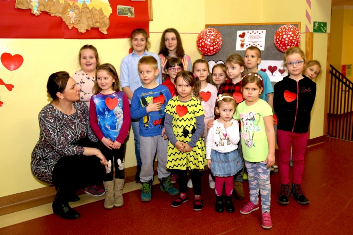Szkoła Podstawowa nr 8 w Elblągu zorganizowała drzwi otwarte i bal walentynkowy