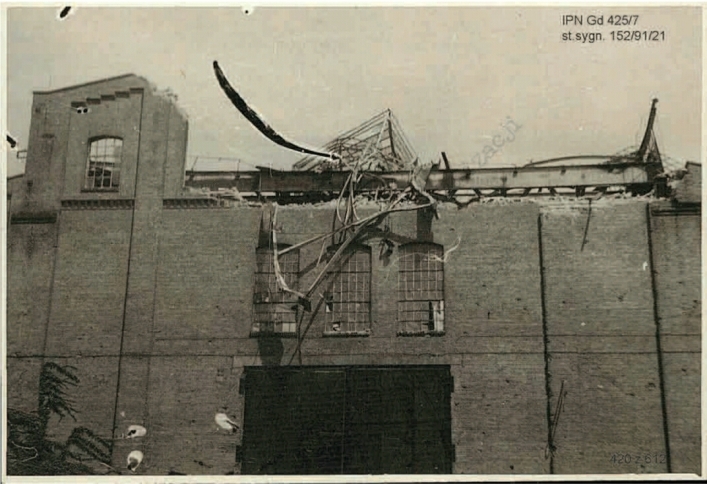 Hala turbinowa Zakładów Mechanicznych im. Świerczewskiego po pożarze w 1949 roku 