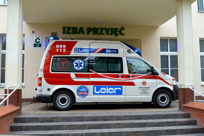 Szpital Miejski otrzymał nową karetkę pogotowia