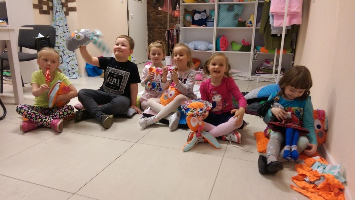 Szwalnia Malucha. Tutaj przyjemne z pożytecznym łączą następcy Coco Chanel