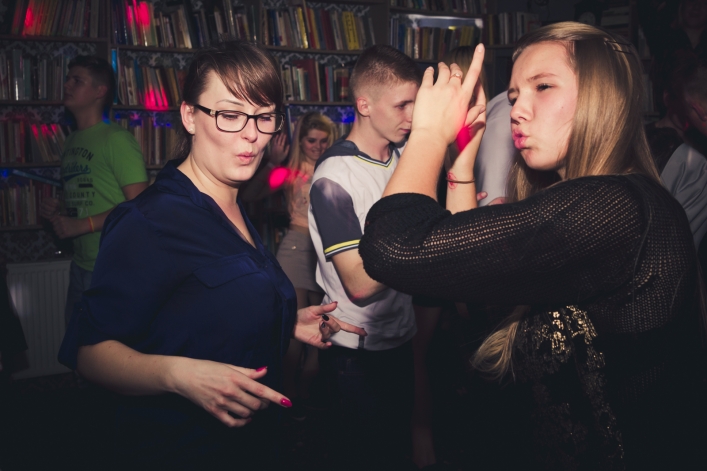 Tak bawiliście się na Fluo Party w „Sąsiadach” - zdjęcia