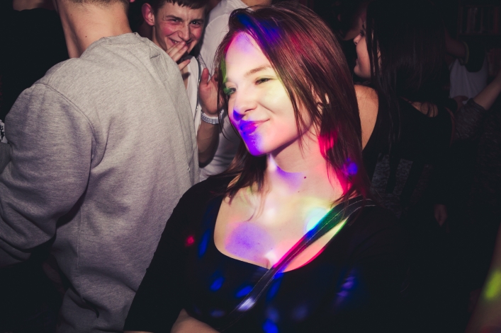 Tak bawiliście się na Fluo Party w „Sąsiadach” - zdjęcia