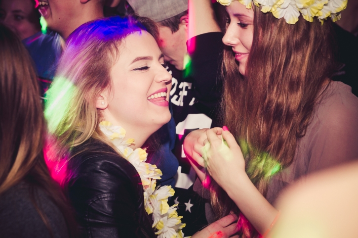 Tak bawiliście się na Fluo Party w „Sąsiadach” - zdjęcia