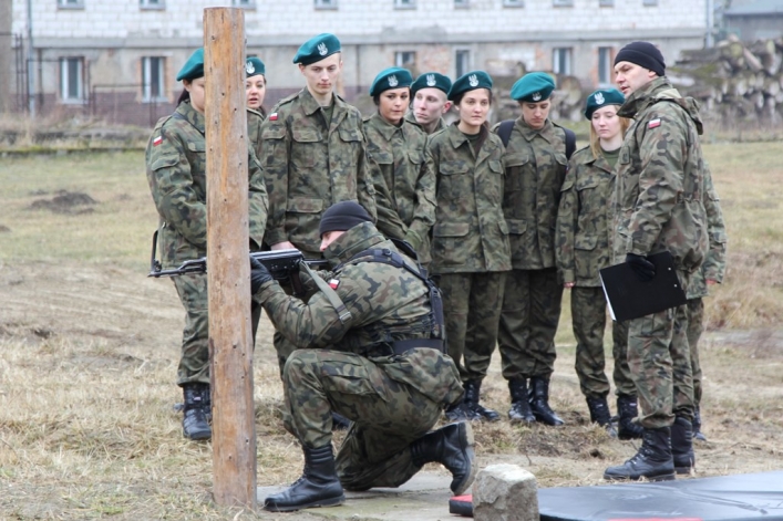 Targi szkolne z udziałem 16 PDZ i WKU Elbląg