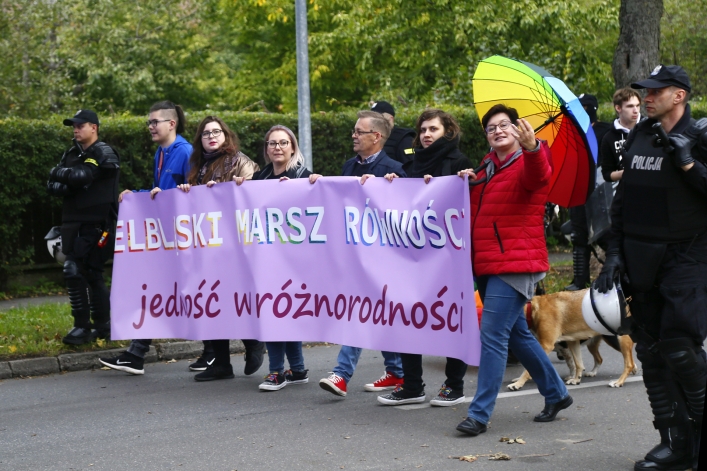 Tęczowy marsz w spokoju przeszedł ulicami Elbląga