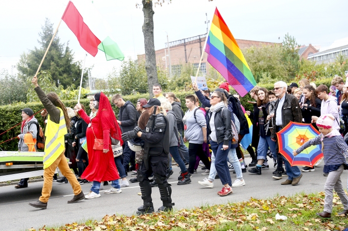 Tęczowy marsz w spokoju przeszedł ulicami Elbląga