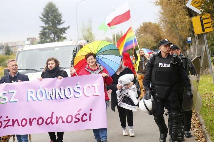 Tęczowy marsz w spokoju przeszedł ulicami Elbląga