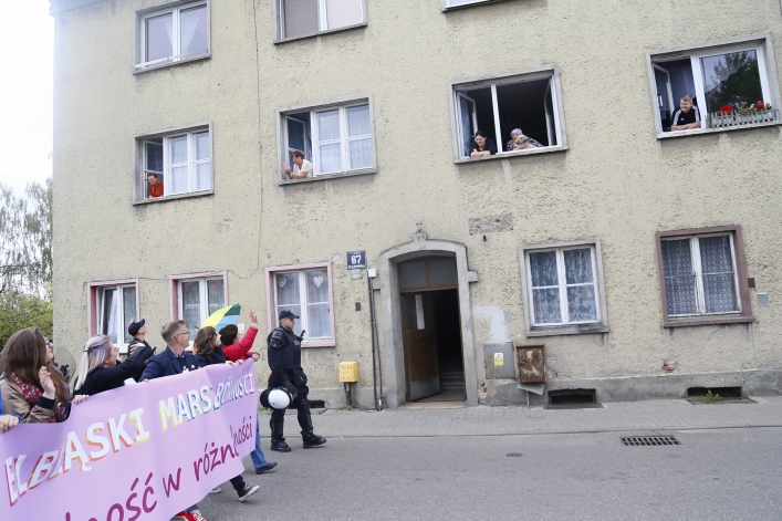 Tęczowy marsz w spokoju przeszedł ulicami Elbląga