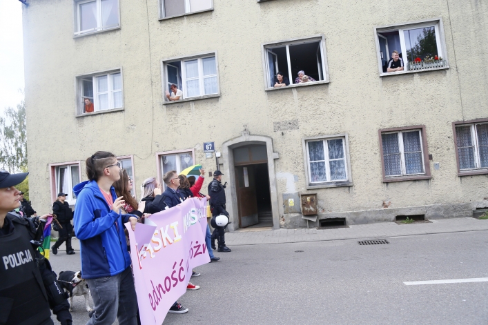 Tęczowy marsz w spokoju przeszedł ulicami Elbląga