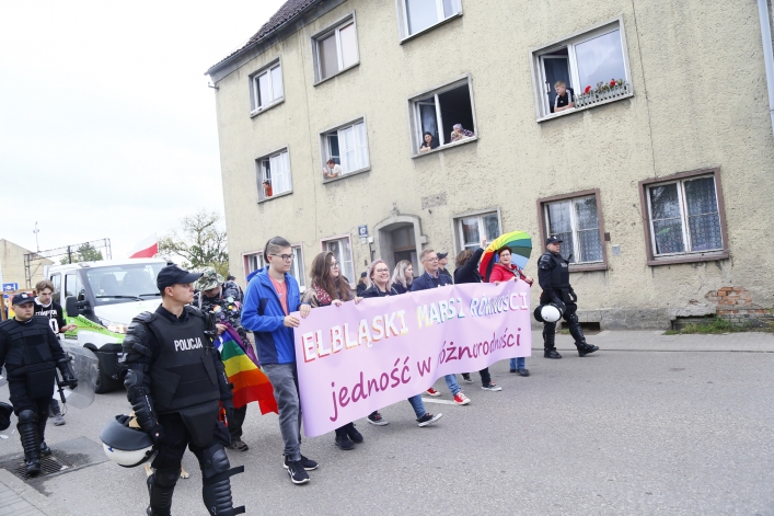 Tęczowy marsz w spokoju przeszedł ulicami Elbląga