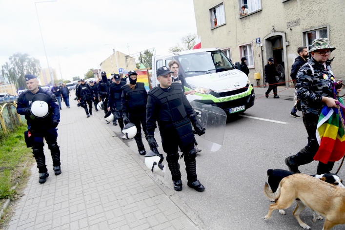 Tęczowy marsz w spokoju przeszedł ulicami Elbląga