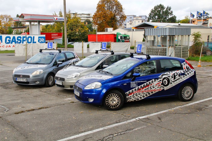 Tego jeszcze nie było. Darmowy kurs prawa jazdy!