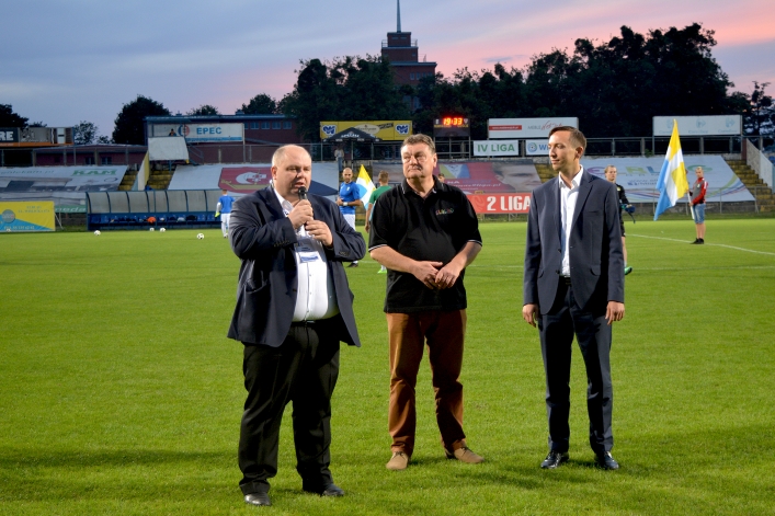 Ten dzień przeszedł do historii elbląskiego klubu. Pierwszy mecz przy sztucznym świetle na Agrykola